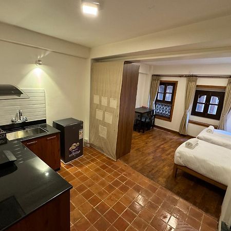 Karuna Hotel Patan Kathmandu エクステリア 写真