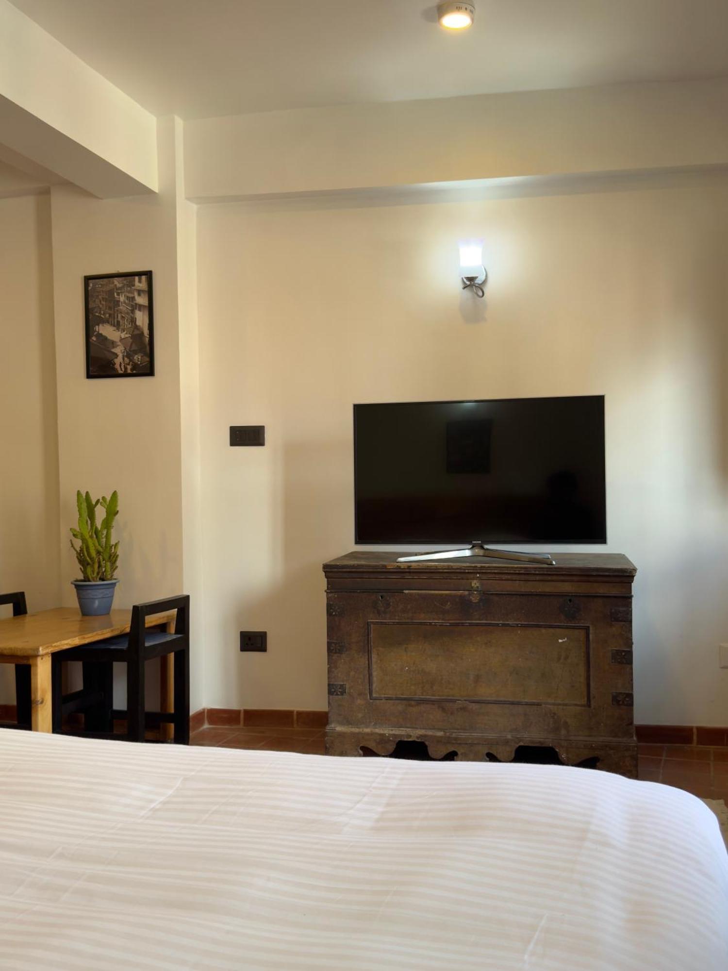 Karuna Hotel Patan Kathmandu エクステリア 写真